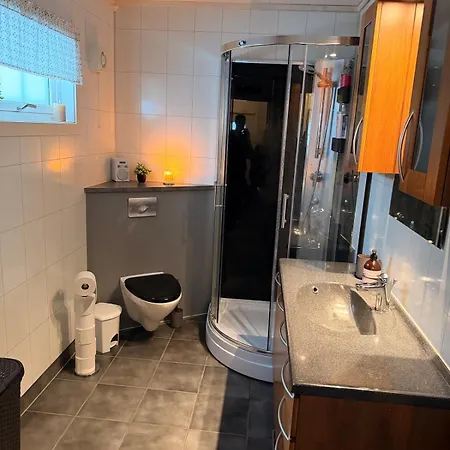 Feriehus Modern Single-family Near Downtown And An Industrial Park *